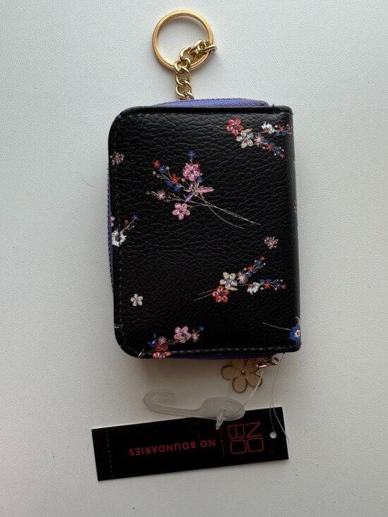 No Boundaries Accessories - No Boundaries Floral Wallet Keychain NWT Card Holder Coin Purse Zip Around